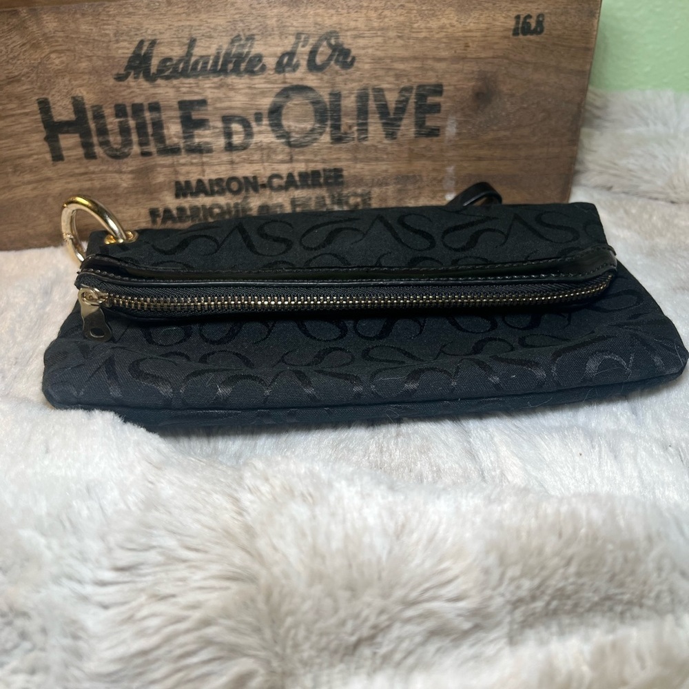 Simply Vera Wang Wristlet Wallet Black Magnetic Fold Over Clutch Bag Purse Strap - Picture 7 of 9